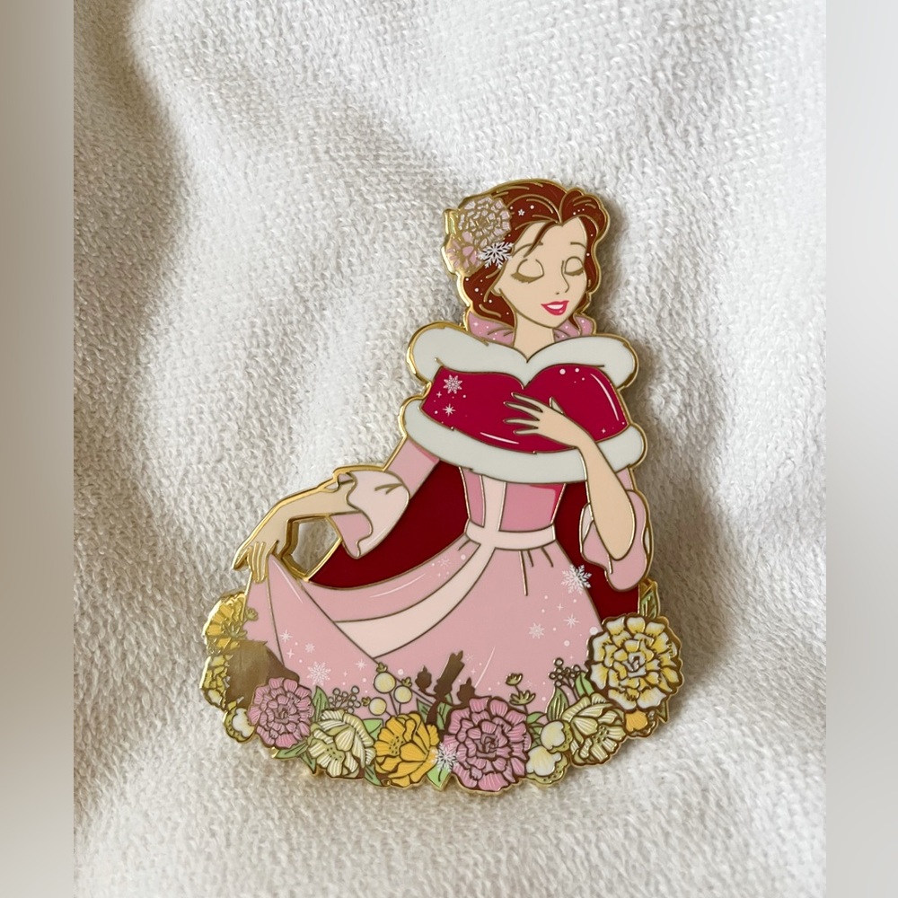 💗SOLD💗Fantasy dream pin belle